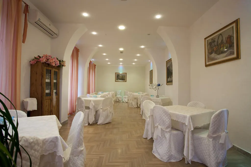 Hotel Grappolo D'Oro Pietrasanta 3*,  Włochy